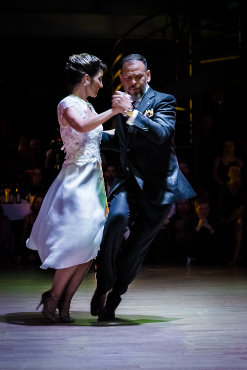Josefina and Fabian in a very dynamic pose.